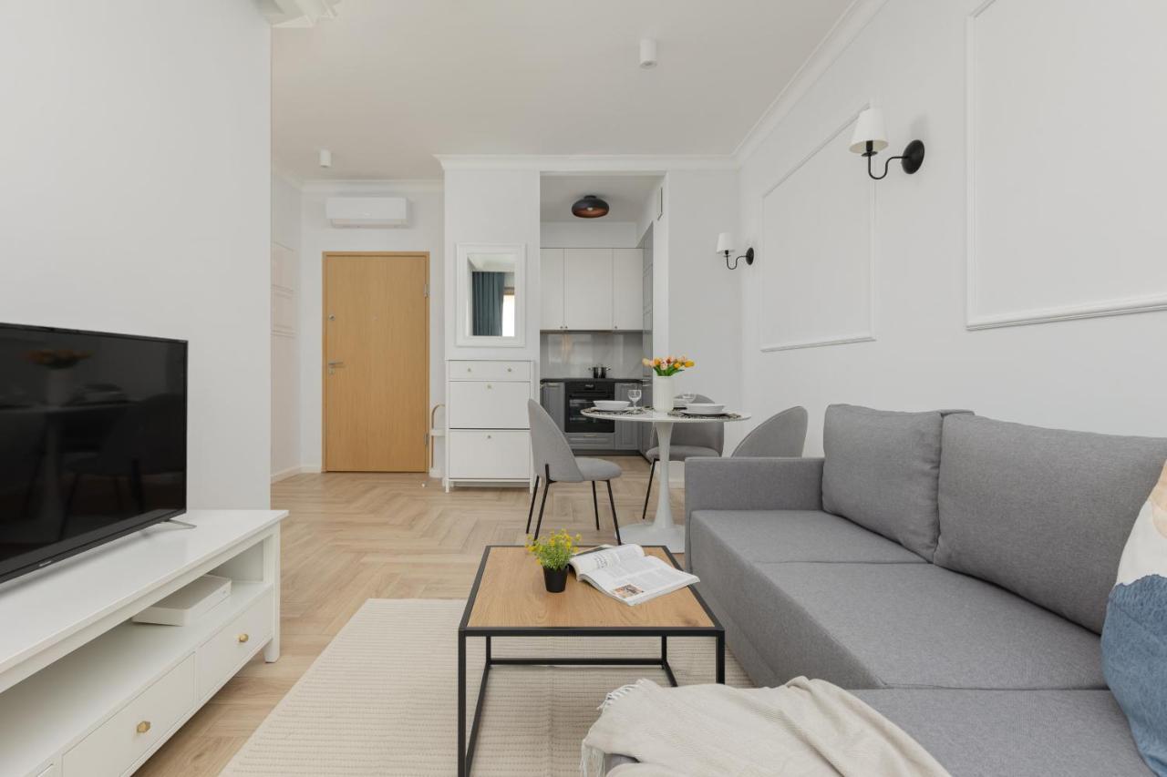 Stylish Apartment Kolejowa & Parking & Balcony By Noclegi Renters 바르샤바 외부 사진