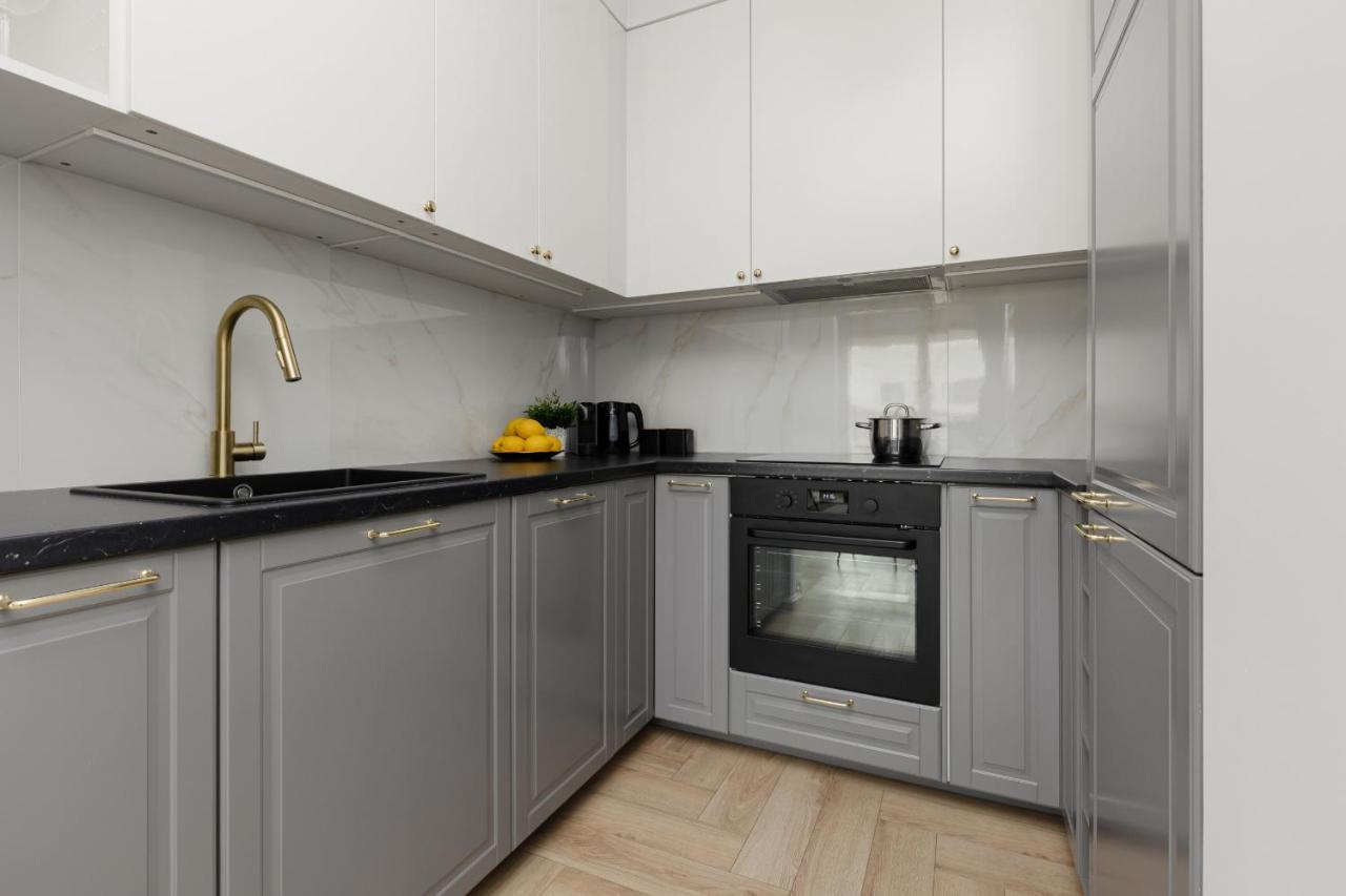Stylish Apartment Kolejowa & Parking & Balcony By Noclegi Renters 바르샤바 외부 사진